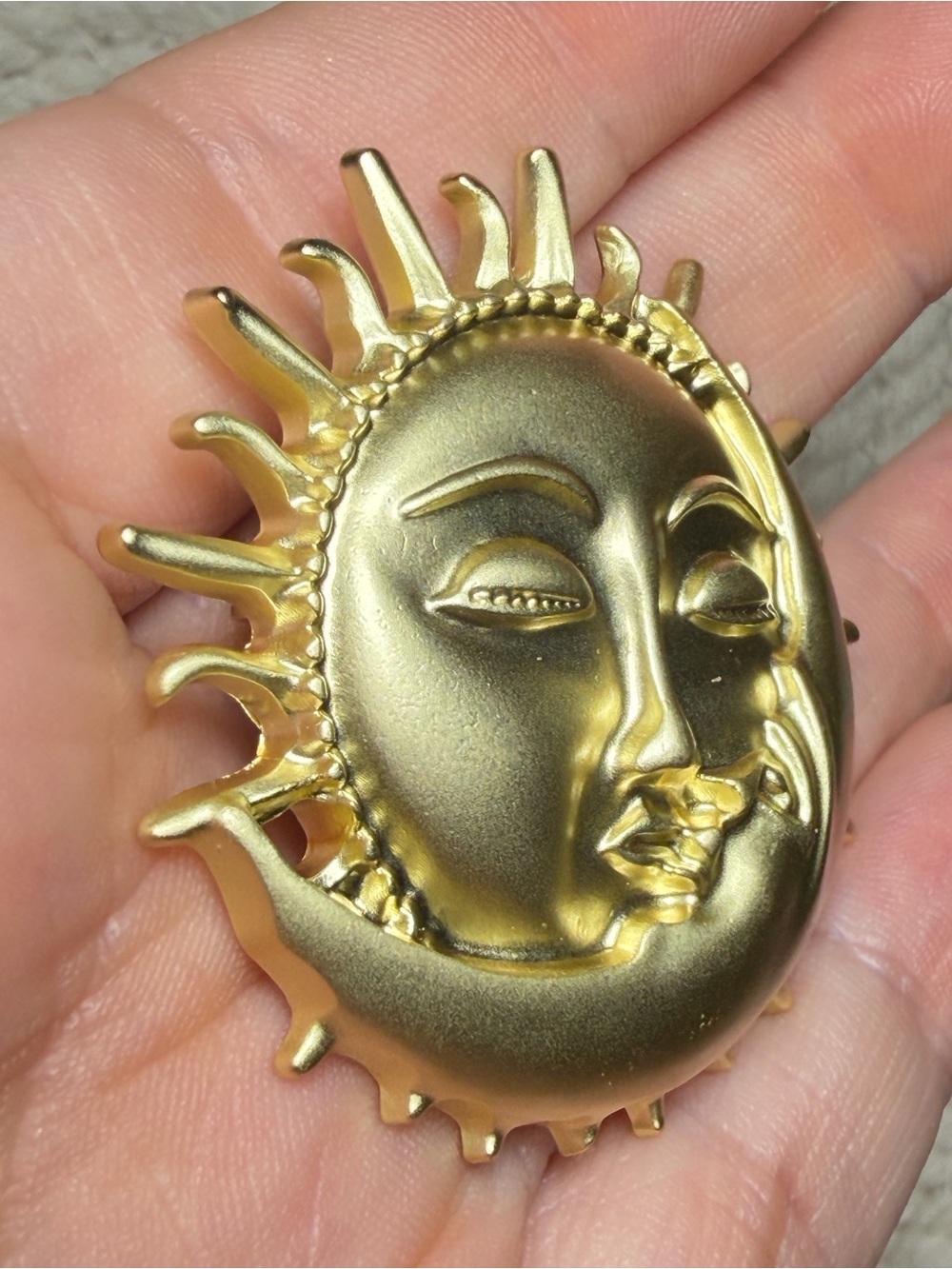 Sun Moon Brooch Gold Tone Celestial Face Pin 2 inches - Picture 3 of 8